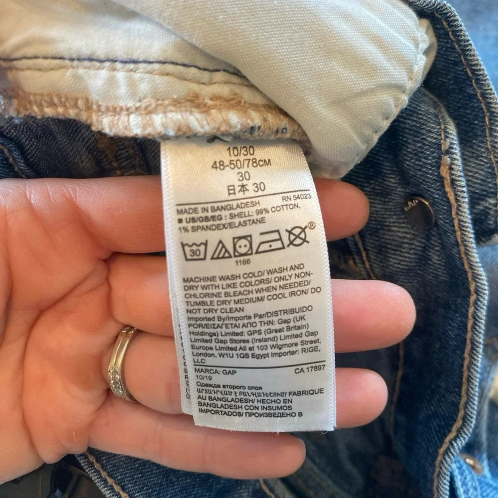 Gap Denim Shorts 5 Inch Distressed Medium Wash Size 10 / 30 - Picture 5 of 5